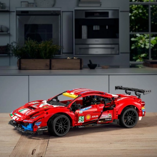 Impressive display dimensions