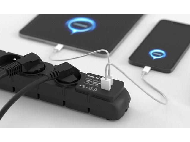 Power Strip with USB A+C - Black