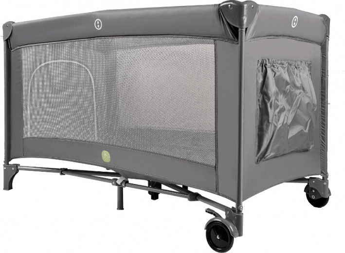 Stable base, wheels and practical pocket