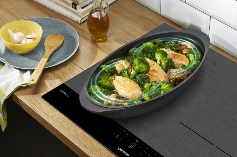 Large 23 cm front zone