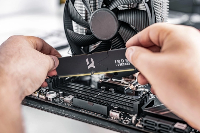 IRDM DDR5 Memory 32GB 6800MHz CL34 Black