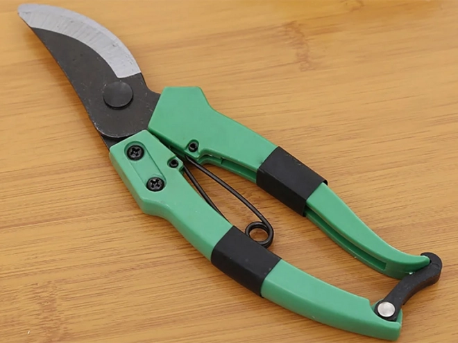 Hand-Gartenschere für Äste und Sträucher