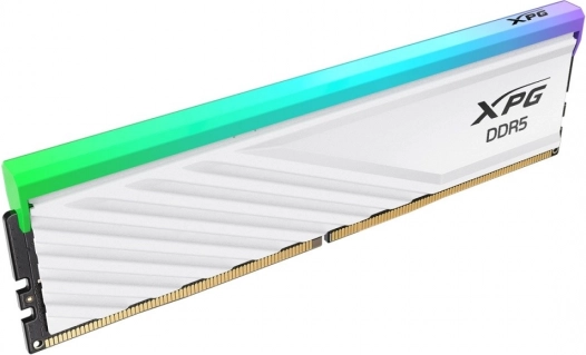 Imponujące podświetlenie RGB i łatwa synchronizacja