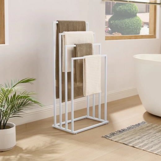 Stabilna jeklena konstrukcija