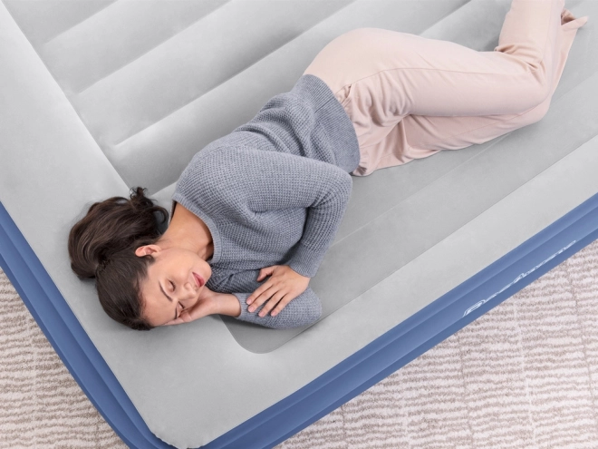 Bestway Mattress for 2 People Built-in Tritech Air Pump 203x193x56cm King 67692