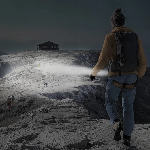 Output 1000 lm and beam distance up to 270 m