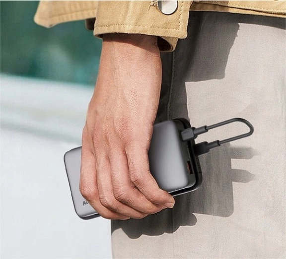 Two ports and simultaneous charging