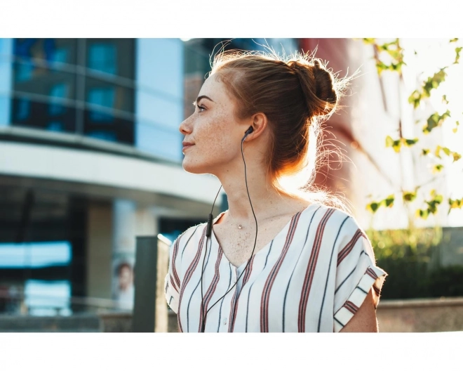 In-ear USB-C headphones with remote control