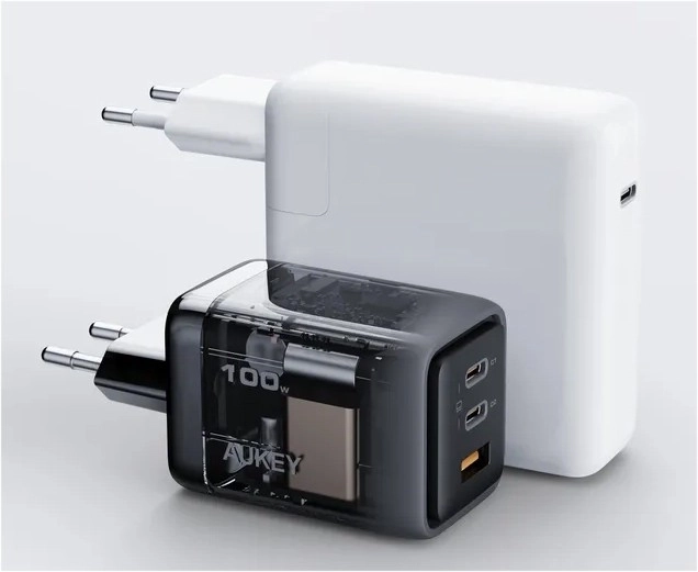 Aukey Fast Charger Comet Mix 3 with 3 Ports 100W