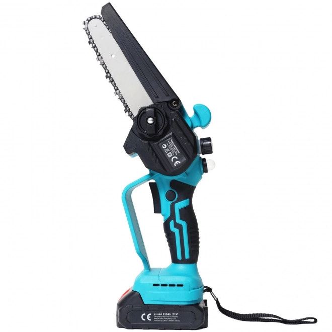 Portable chainsaw for everyday use
