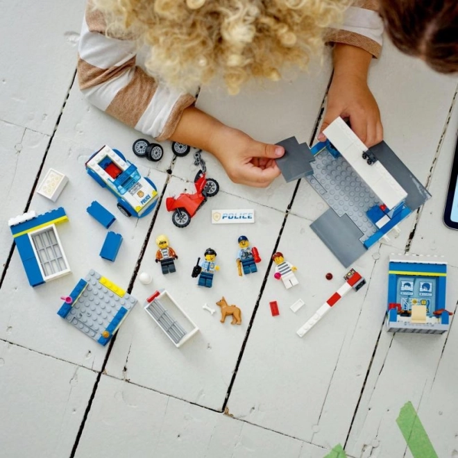 LEGO4 City 60370 Poursuite à la station de police
