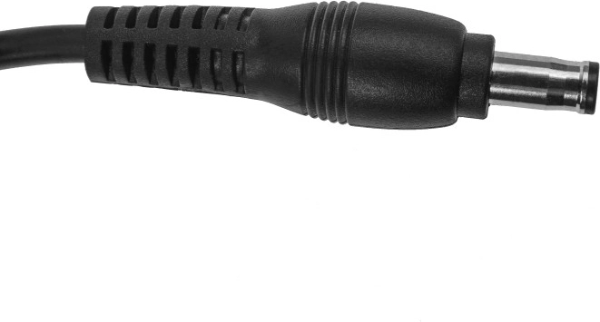 Pontos illeszkedésű 5,5 × 3,0 mm-es csatlakozó