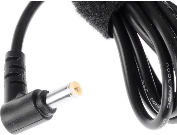 Connettore corretto 5,5 × 1,7 mm