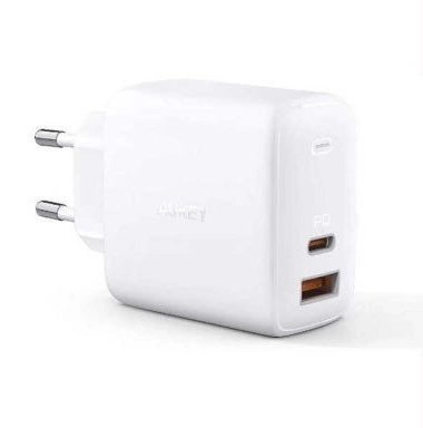 Omnia Gan Fast Charger by Aukey