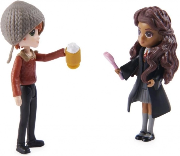 Authentic characters: Ron and Parvati