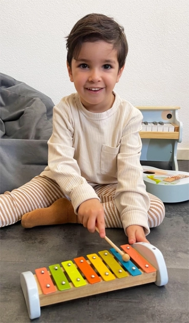 Joy of play from 18 months