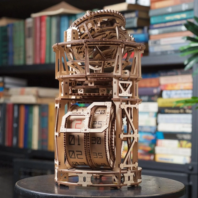 Modello meccanico in legno Ugears con tourbillon