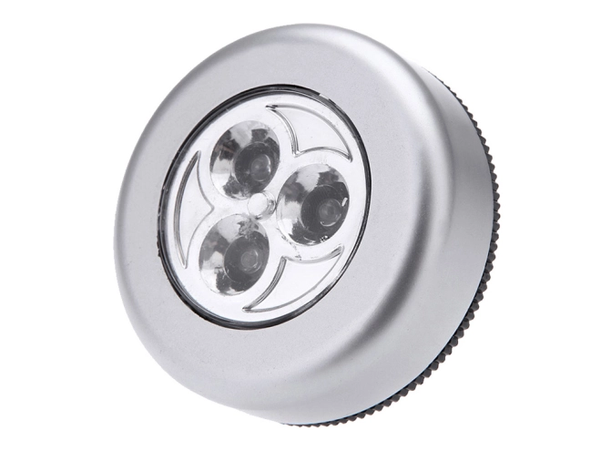 3× LED luminose e a risparmio energetico