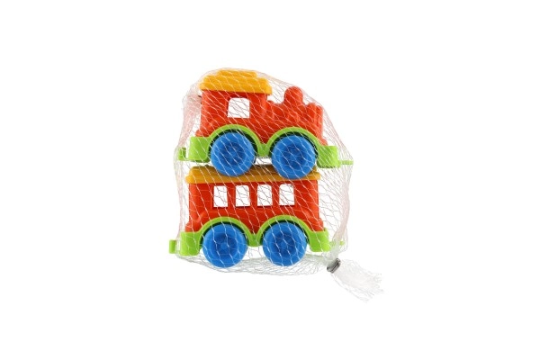 Vibrant colors for attractive play