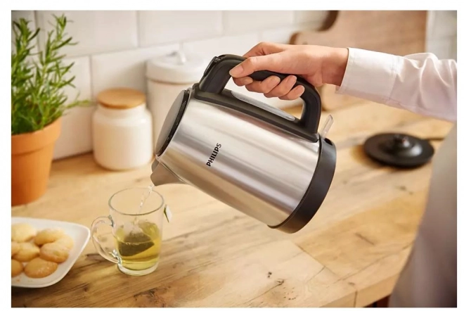 Durable kettle with stainless steel by Philips