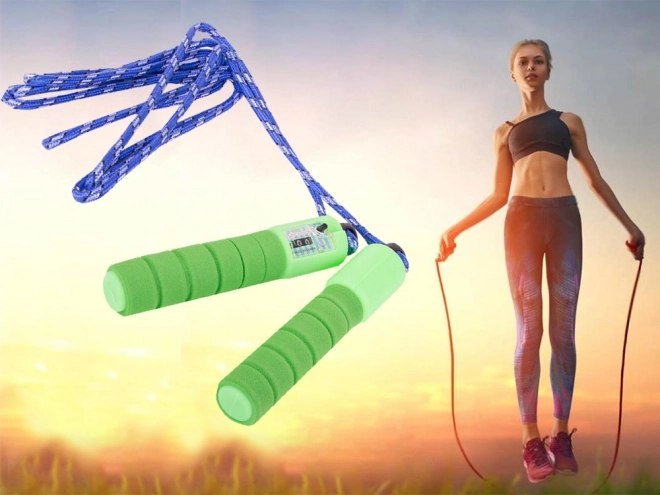 Zielona skakanka z cyfrowym licznikiem do ćwiczeń fitness