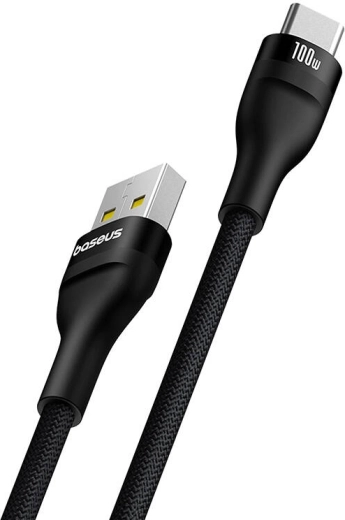 Vzdržljiva zasnova z najlonskim pletenjem