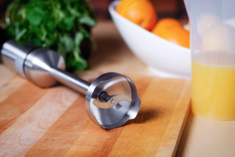 Gamba in metallo e lame doppie in acciaio inox