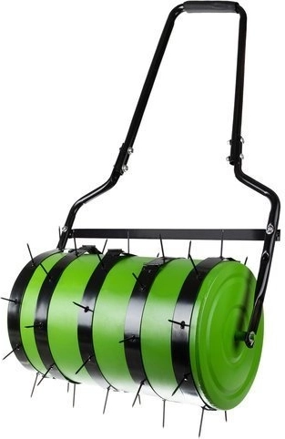 Lawn aeration with five spiked sections