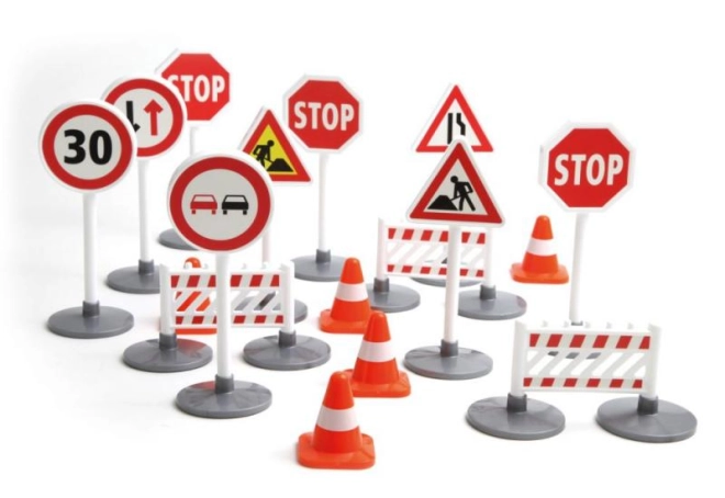 17 realistic traffic signs