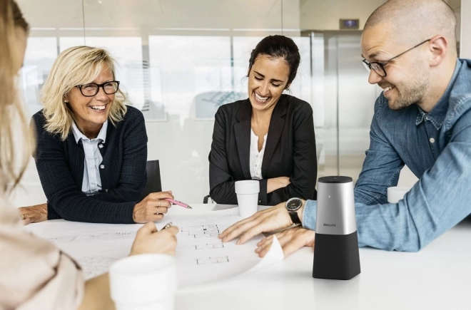 Wireless Conference Microphone with Sembly Meeting Assistant