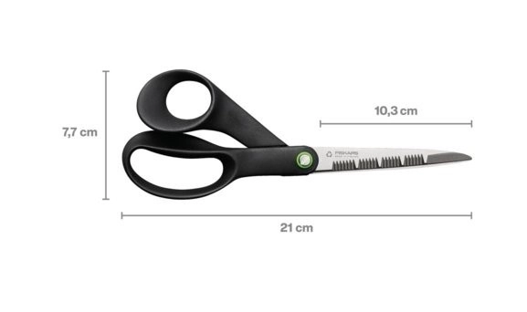 Kitchen scissors functional form renew by Fiskars