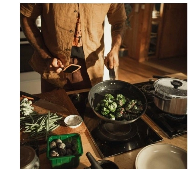 Ceramic Frying Pan 26cm by Fiskars