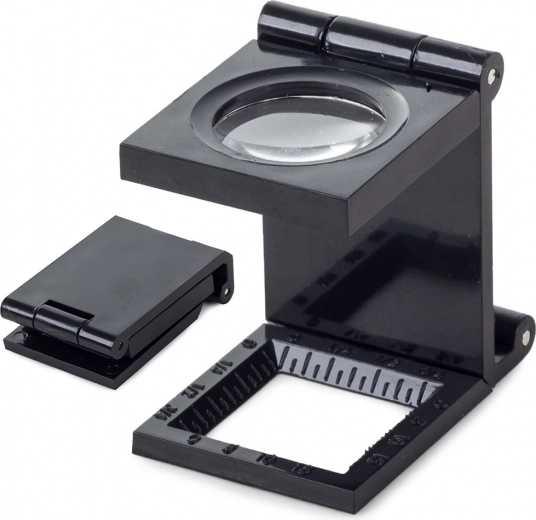 Ingrandimento 8× e immagine chiara e leggibile