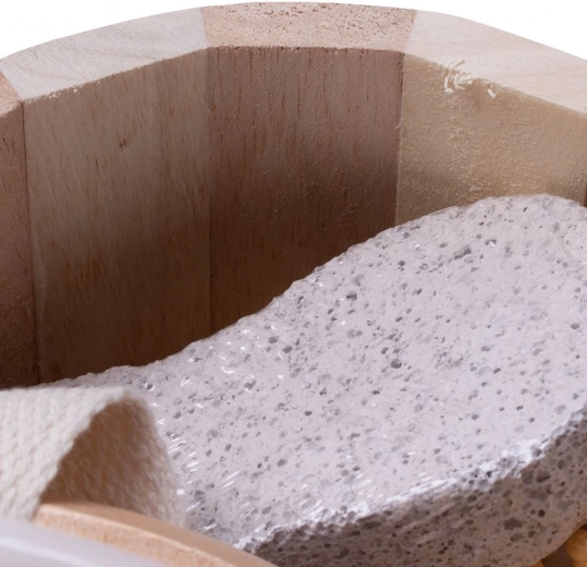 Exfoliation und Massage zur Förderung der Durchblutung der Haut