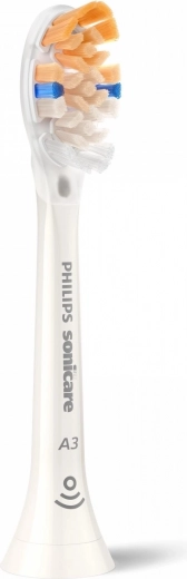 Bolj sijoč nasmeh s trikotnimi ščetinami