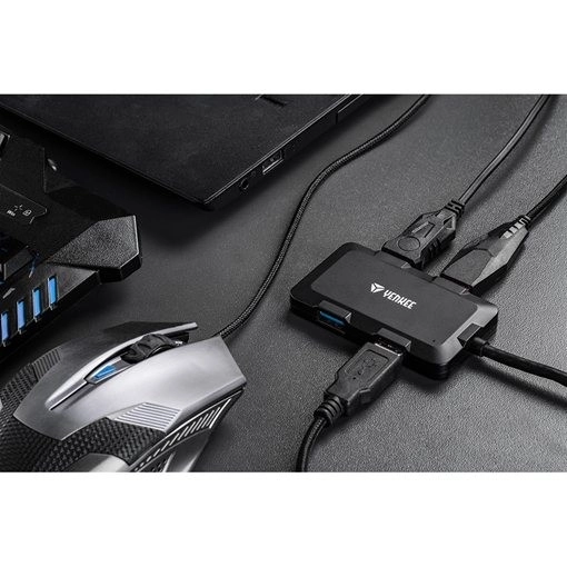USB hub with 4 ports
