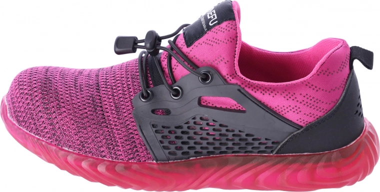 Oddychająca cholewka i lekka konstrukcja