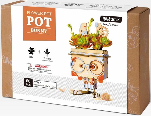 Complete DIY set including planter