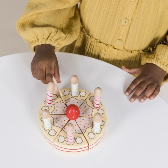 Supports fine motor skills and dexterity