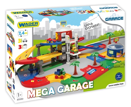 Three-level garage with a 7.4 m track