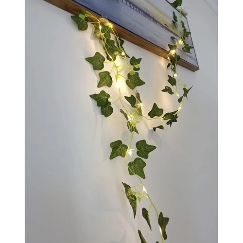 Umělý břečťan s LED osvětlením