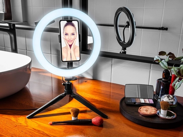 Perfect make-up and selfies