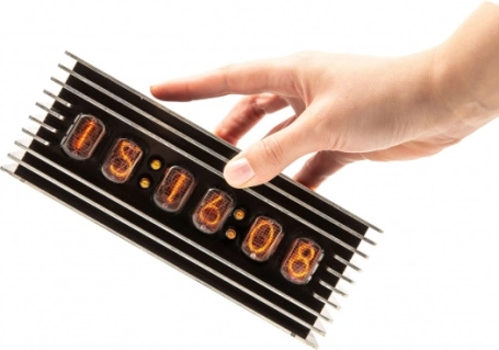 Autentické digitrony IN‑12 s retro září