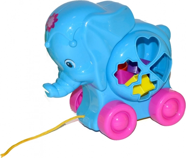 Apprendre en s’amusant : encastrement de formes