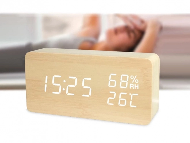 Moderní elektronický budík s USB