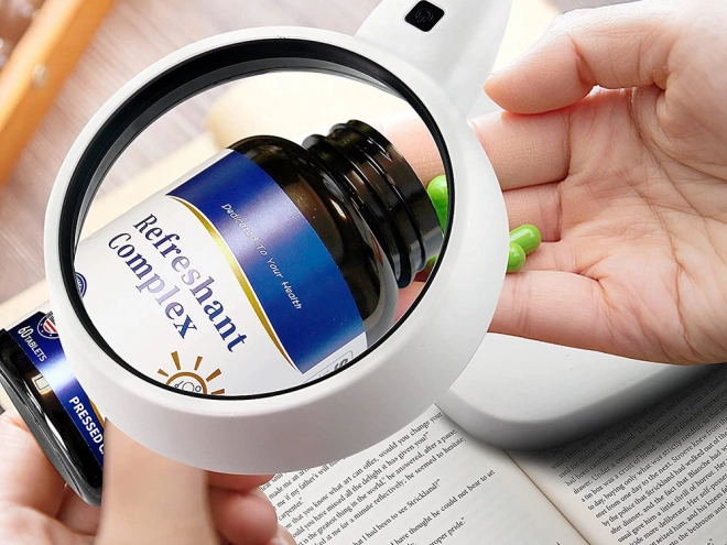 LED Cosmetic Magnifying Lamp