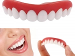Cappuccio dentale per denti finti con sorriso