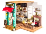 RoboTime miniature dollhouse – café